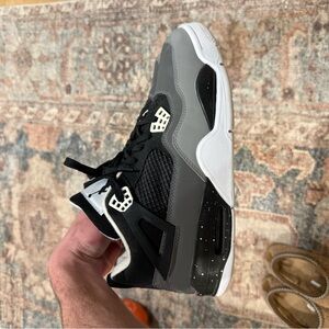 Jordan 4 size 12/12.5